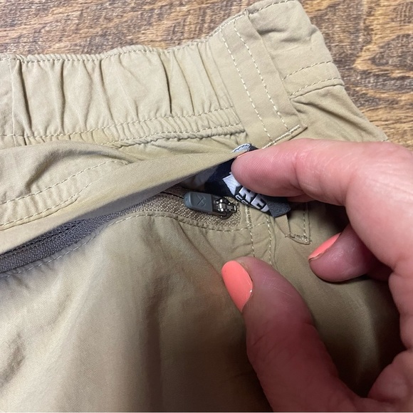 Rei Co-op Cargo Pants Mens 34x30 Tan Convertible Roll Tab Snap Hiking Outdoor - Picture 10 of 15